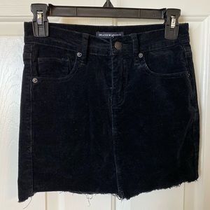 BRANDY MELVILLE CORDUROY MINI SKIRT